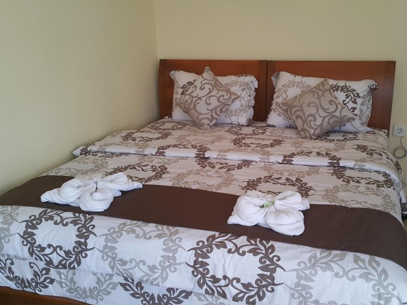 Ambulu Hotel Lojejer Ngoại thất bức ảnh