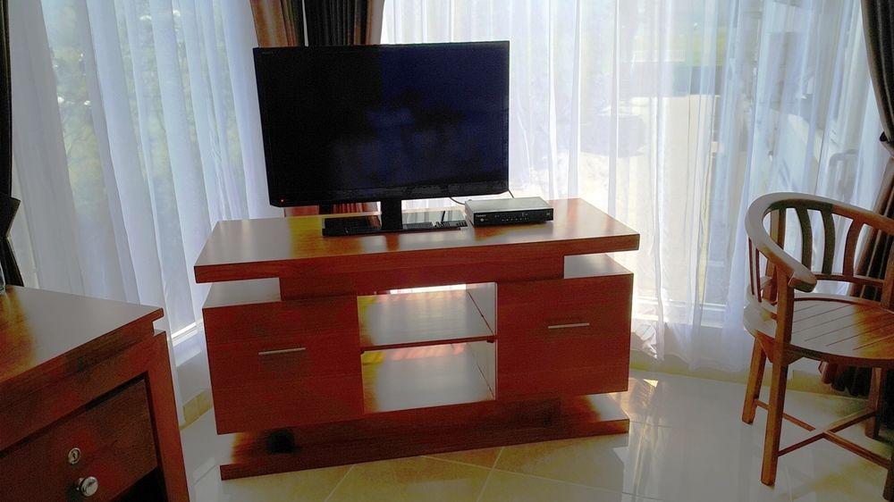 Ambulu Hotel Lojejer Ngoại thất bức ảnh