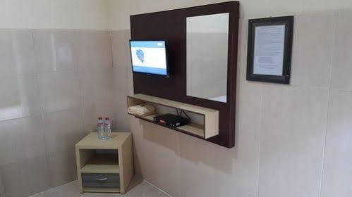 Ambulu Hotel Lojejer Ngoại thất bức ảnh